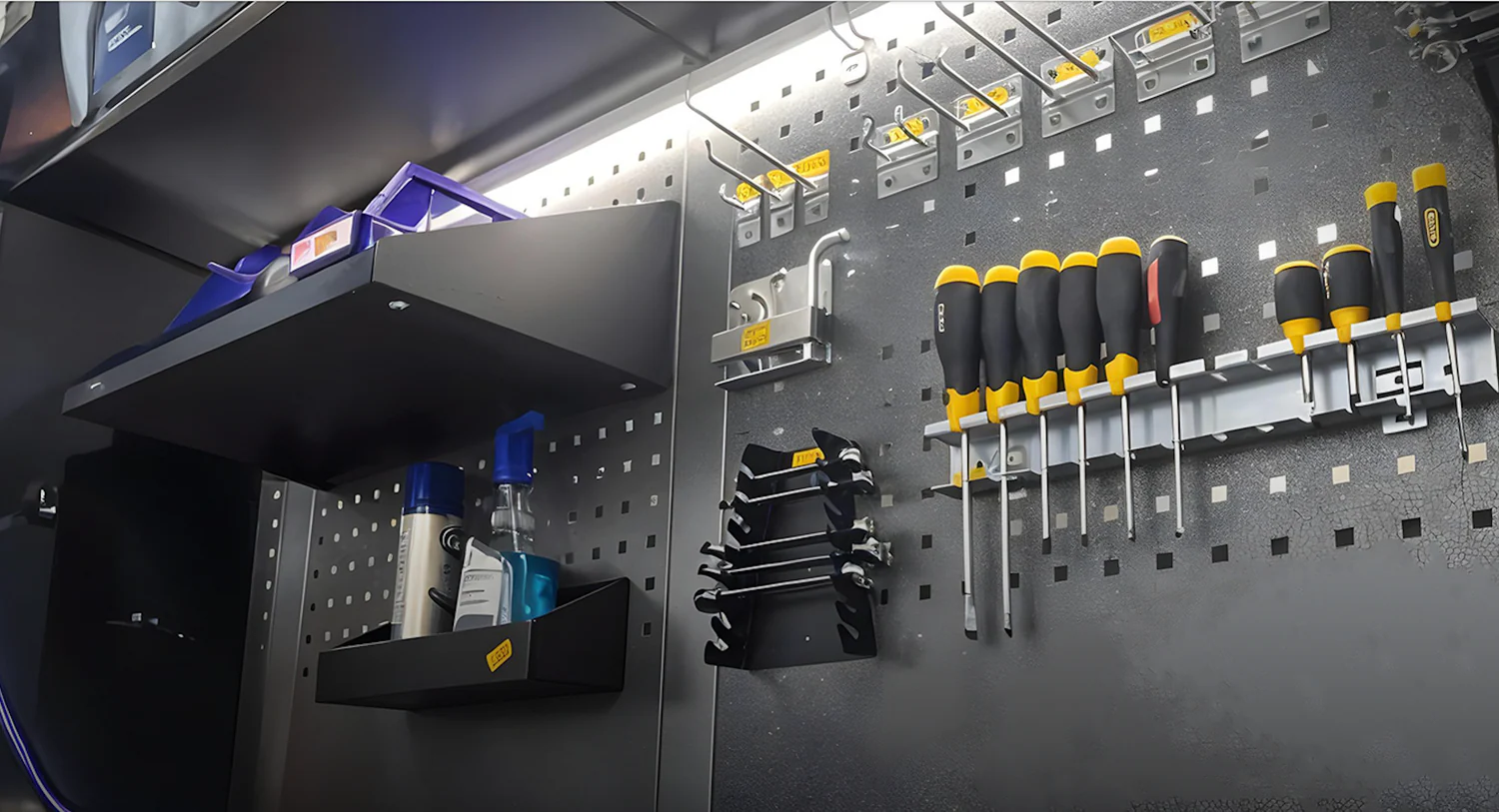 Garage Storage Systems: Cabinets vs Shelving vs Pegboards